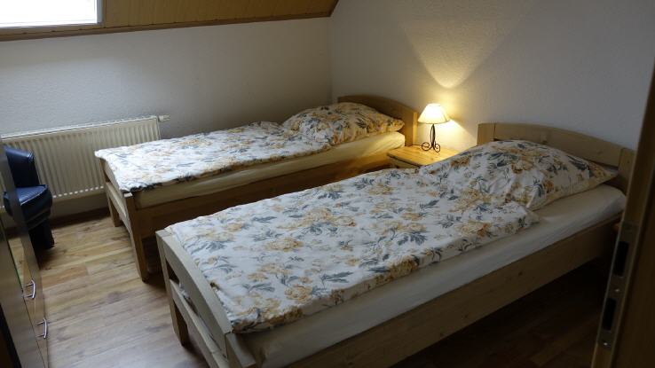 Schlafzimmer 2